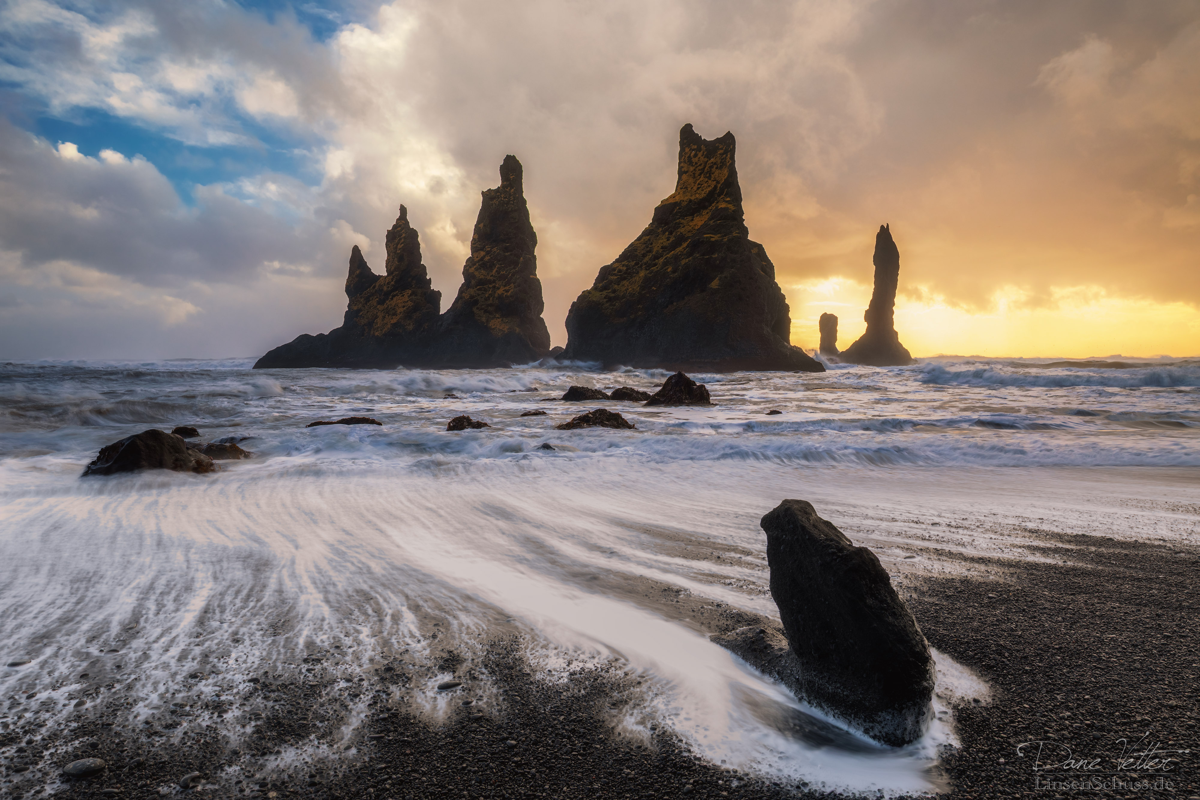 Die isländischen Trolle im Meer